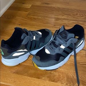 Adidas Yung 96 core black/ legend ivy/ raw ochre